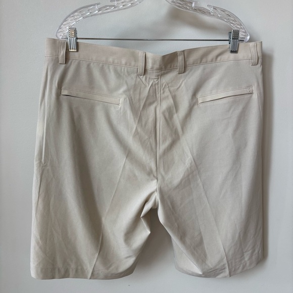 Peter Millar Casual Golf Shorts Size 38 - Picture 5 of 10